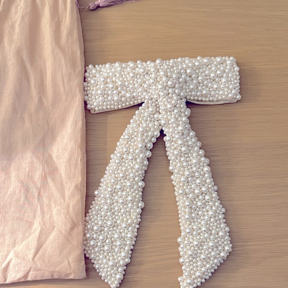 Jennifer Behr Pearl-Embellished Hair Bow - Picture 1 of 4